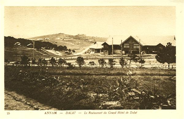 25 ANNAM - DALAT - Le Restaurant du Grand Hôtel de Dalat